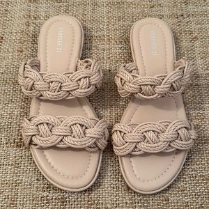 NEW Forever 21 Cream Braided Slide Sandals size 8